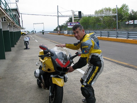 �A�C�X�G�C�W�����BMW�@R1200S