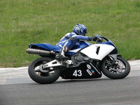 ���邶�B�@�J���[�R�[�f�B�l�[�V�����͌��܂������E�E�E�B