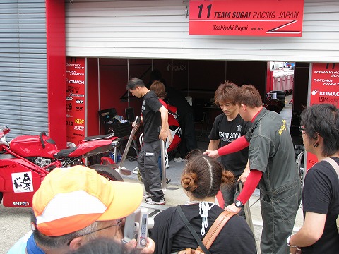 Team�@SUGAI�B�@�O��I�[�g�|���X�ł����b�ɂȂ�܂����B