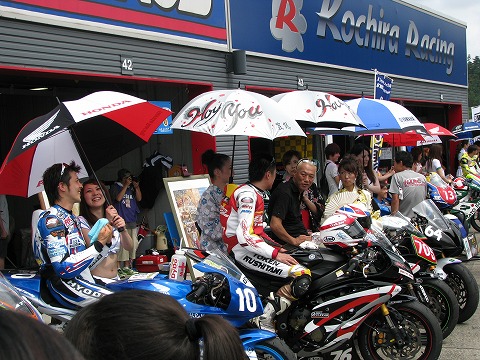 �A�b�g�z�[��