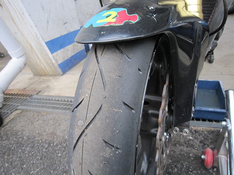 ���s�O�̃t�����g�^�C���B�@���[�Y�h�B�@BS�@BT-003