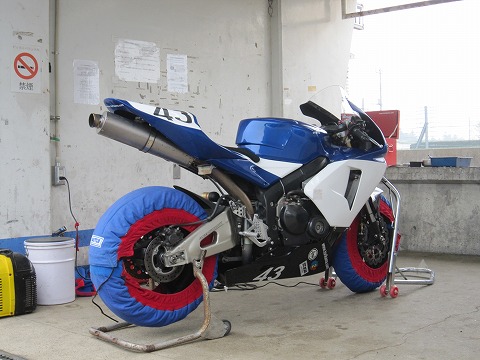 ���̑��s�҂��@����2�{�ځ@A2