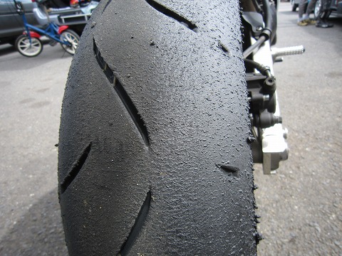 ���s��@�^�C���@���A�E��