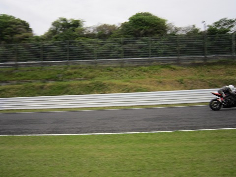 �ʐ^�͖����I�@