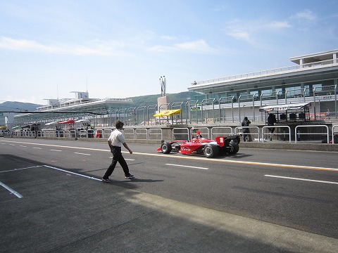 �Ăуs�b�g���[�h�B�@�t�H�[�~�����[�j�b�|���̃t���[���s���B