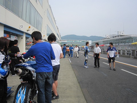 �Ԋ����f�B�@��x�s�b�g�C���ōăX�^�[�g�B